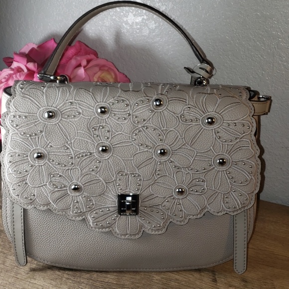 Michael Kors Handbags - NWT Michael Kors Cassie pearl grey satchel